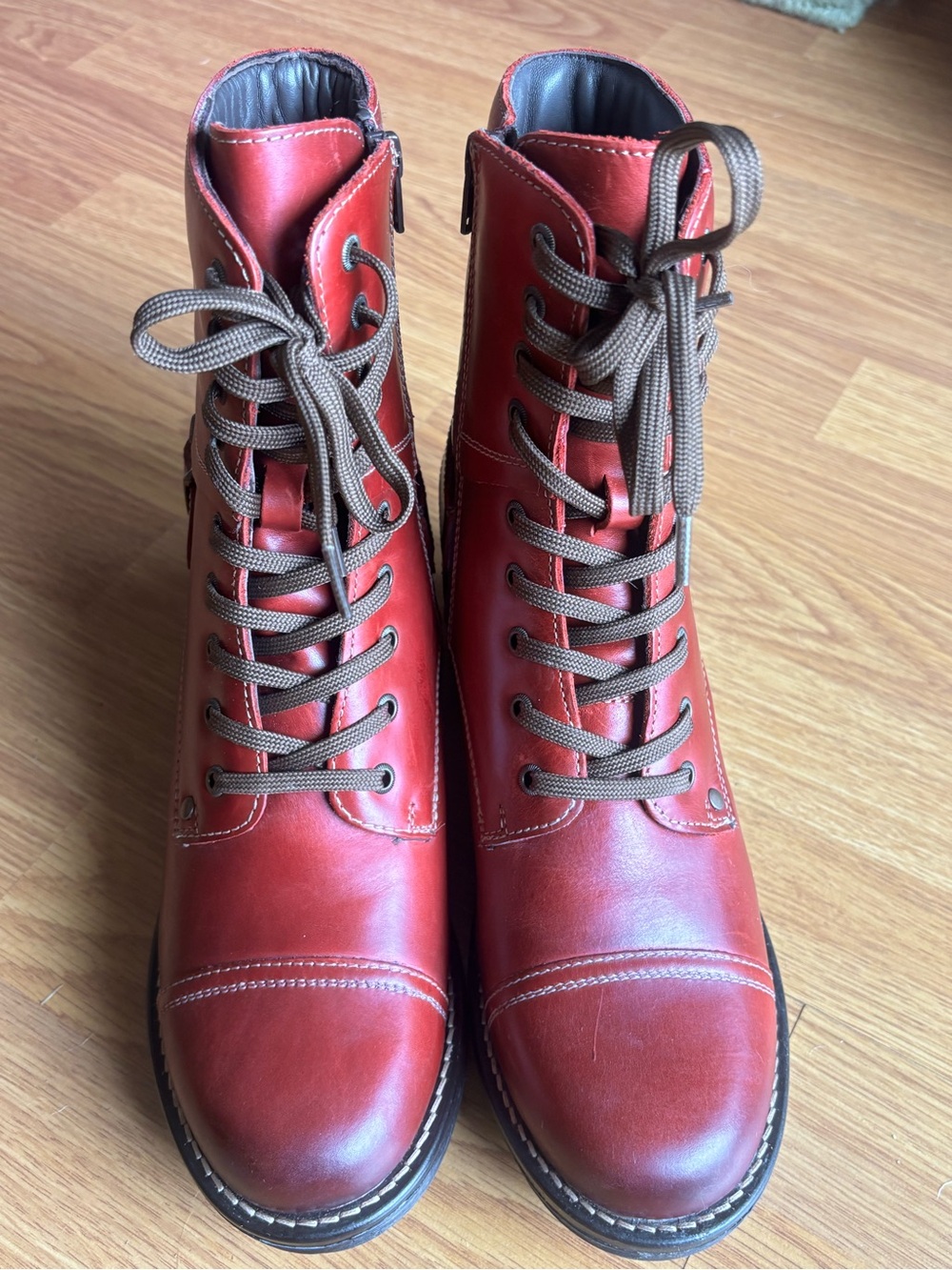 Taos Footwear Red Leather Lace-Up Crave Boots size 40